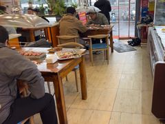 -哈尔滨小酒馆·鲜肉现穿自助烧烤(康新花园店)