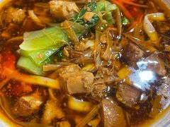 小炖肉面-五度翠清大同刀削面