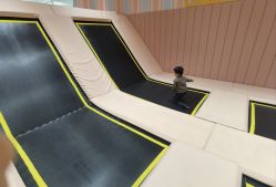 -奈尔宝·儿童乐园·亲子餐厅(鄞州万达店)