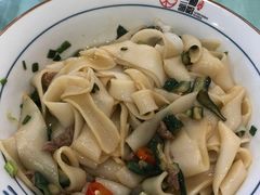 黄瓜皮炒牛肉干拌粉-刘氏三和面馆