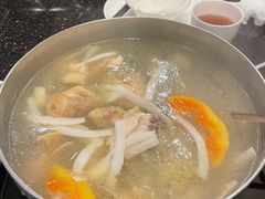 椰子鸡-一哥澳门豆捞 · 十七年经典澳门火锅(四季天地店)