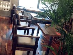 -HIGH FIVE哈福手工汉堡(桂林路店)