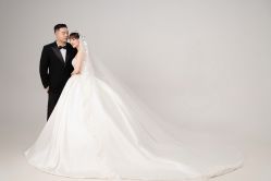 -MAO亲爱的猫婚纱摄影工作室