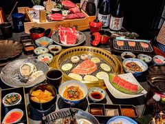 -铭牛烧肉·和牛海鲜自助(高新月牙湖店)