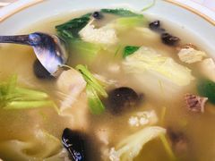 -清真·胖妈妈手抓餐厅(定西路长城宾馆店)