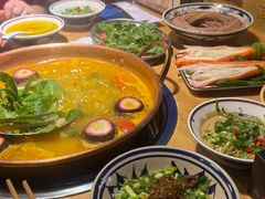 -洱火云南酸菜牛肉火锅(石景山当代商城店)