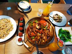 -臻鲜燕海鲜融合餐厅(金陵style店)