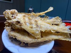 炸偏口鱼-方城小吃店