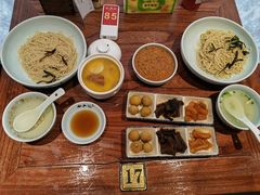 -裕兴记•蟹黄面馆(人民广场店)