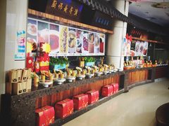自助取餐区-新东新.融合菜