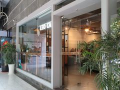 -LEO CAFE
