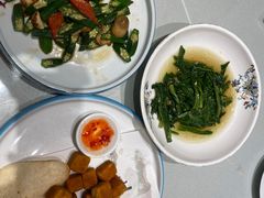 -王记酱骨头馆(经纬路店)