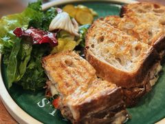 超级牛肉帕尼尼-O'mills Sourdough Bakery&Bistro(永嘉路店)