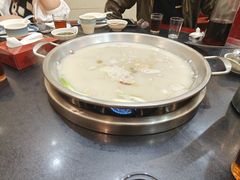 -老来福·非遗酸汤兔(凯旋路店)