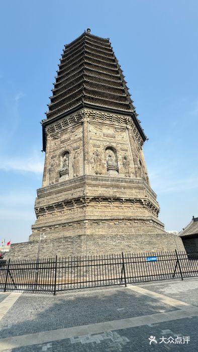 古塔公园图片