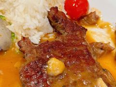 蘑菇汁西冷牛扒饭-香港新发烧腊茶餐厅(书城店)