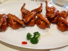 玻璃脆皮乳鸽-利苑酒家(金宝店)