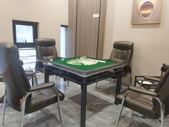 -开心棋牌(沪南路店)