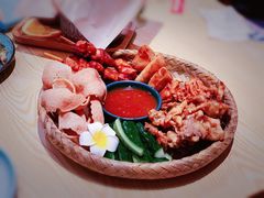 市场招手停炸食拼盘-迷你椰·泰式大排档(虹口店)