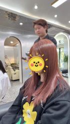 -Tloml salon