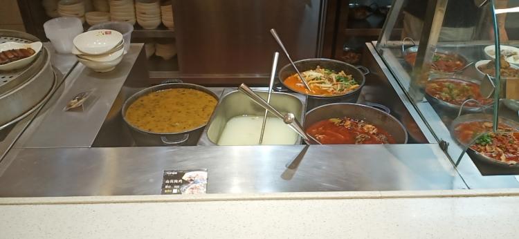 愉筷自选式中式快餐(福康路店)-"愉筷在建水还是有很多家分店的,但是