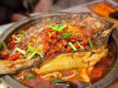 -鸣记脆皮烤鱼·海鲜烤鱼(三八广场店)
