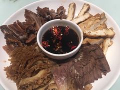 -梁家大院•农家菜(昆山会展中心店)