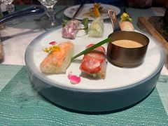 漫步花开彩虹卷-蜜桃花开·中西融合菜E&W(南长街店)