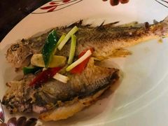 香煎黄花鱼-香山家宴