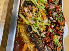 -鸣记脆皮烤鱼(铁西店)