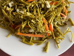 拌野菜-北京龙庆四季香农家饭庄·灶台鱼·碳烤虹鳟鱼(龙庆峡店)