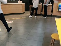 -麦当劳(石坝服务区店)