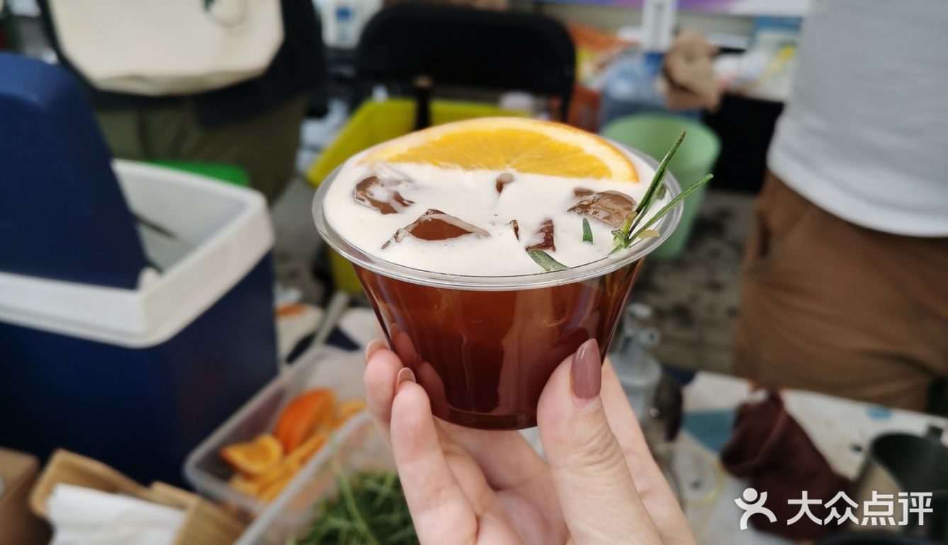 在市集喝上一杯[调皮]