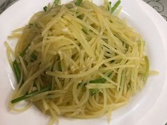 芹菜土豆丝-李连贵熏肉大饼(沈阳站店)
