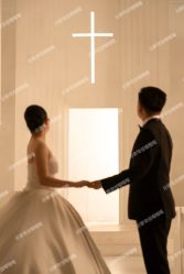 -都市丽人婚纱摄影