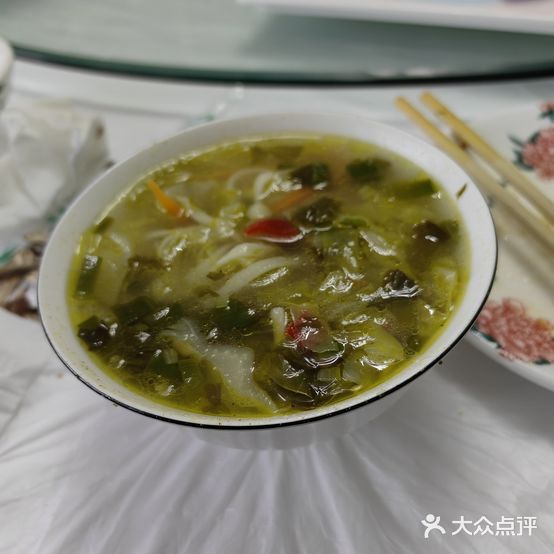 临夏首家墨脱石锅鸡