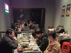 -老街烧烤大排档·地道湖北菜·龙虾馆(汉口火车站店)