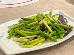 鸡枞菌炒芦竹笋-良友·海鲜青岛菜·海肠捞饭(五四广场店)