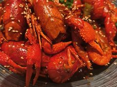 -肥肥虾庄·金牌油焖大虾(汉街SKP店)