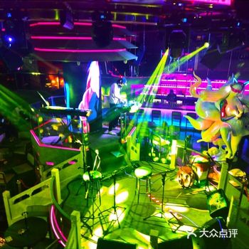 「醉阿狸酒窝 Z-ALIN LOUNGE BAR」