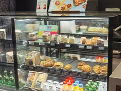 面包甜点陈列柜-星巴克(宝山万达店)