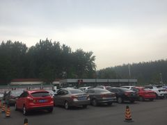 -窦店服务区-停车场