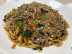 湿炒牛肉芥兰粿条-华威达牛庄(黄埔大道西店)