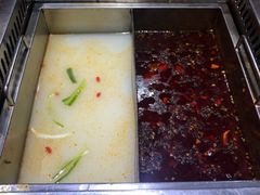 -洪焱重庆老火锅(万福花园店)