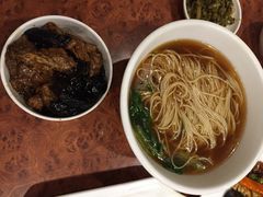 -功德林(南京西路店)
