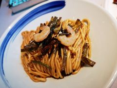 开洋葱油拌面-屋里厢上海菜馆
