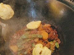 -哈尔滨烧烤·山河村铁锅炖(交大店)