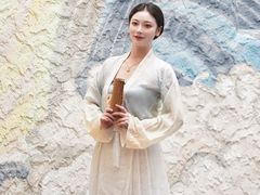 -瑞虹新天地月亮湾