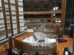 -上海滴水湖皇冠假日酒店