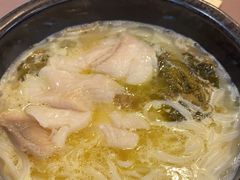 -灵芝妹子海鲜米线(瓦房店新玛特店)